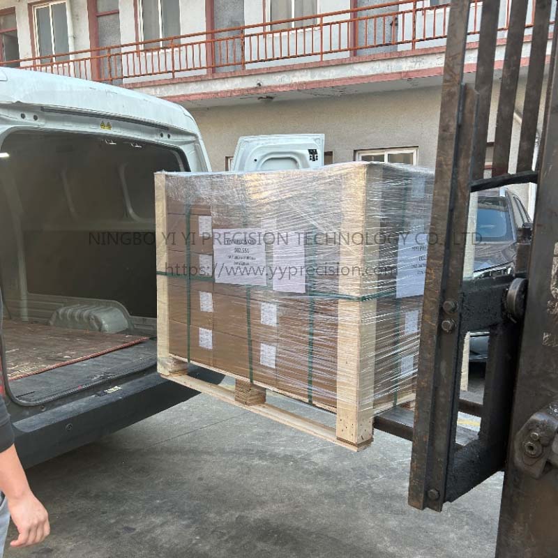 Ningbo Yiyi Precision Technology Completes Batch Shipment of Precision Components, Ensuring Order Delivery with Efficient Logistics
